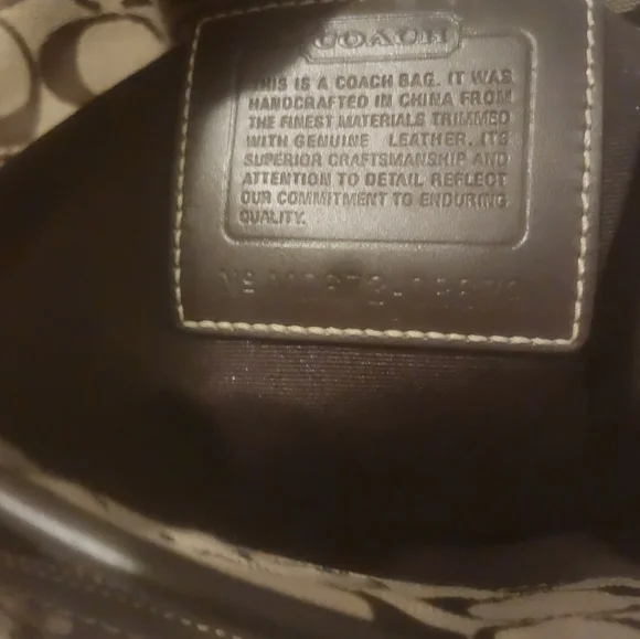 AUTHENTIC COACH FABRIC TOTE BAG - Picture 4 of 7